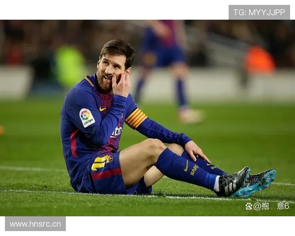 梅西在比赛中展现战术自由人角色，球队表现稳健迎来关键胜利