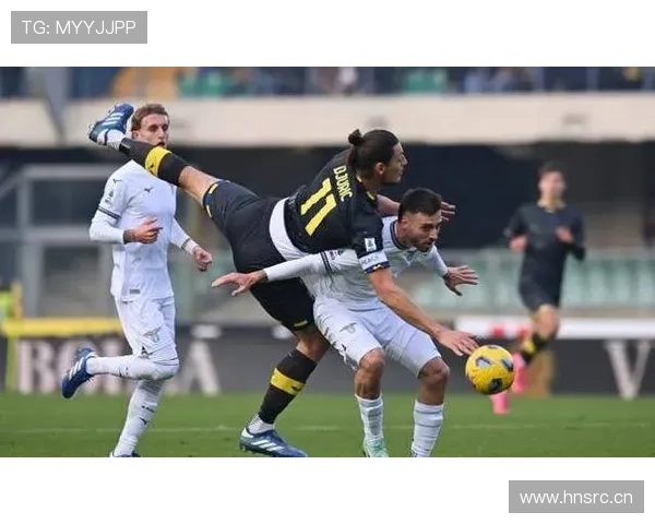 博尼法斯无球跑动与空间利用如何制造进攻机会